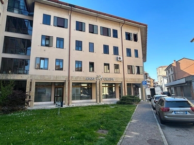Ufficio in vendita a Cervignano del Friuli via Dante Alighieri, 2