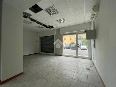 Ufficio in vendita a Quiliano via Briano, 7