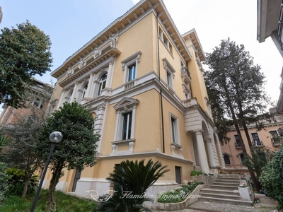Ufficio in vendita a Roma via di Villa Sacchetti, 9
