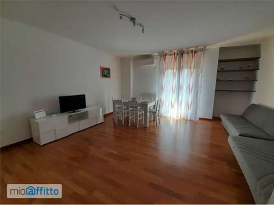 Appartamento arredato con terrazzo Madonna alta