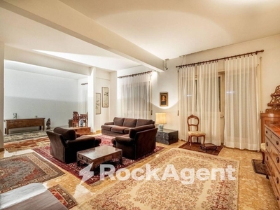 Prestigioso appartamento di 170 m² in vendita Via dei Fratelli Laurana, Roma, Lazio
