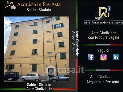 Appartamento in Vendita in Via Gaz a Genova