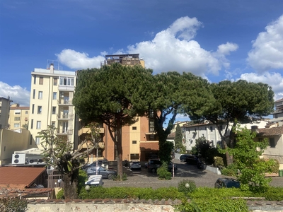 Appartamento in Via Lanza 2 in zona Alberti, Bellariva a Firenze