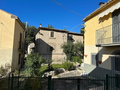 Casa in vendita 3 Stanze da letto a Caramanico Terme