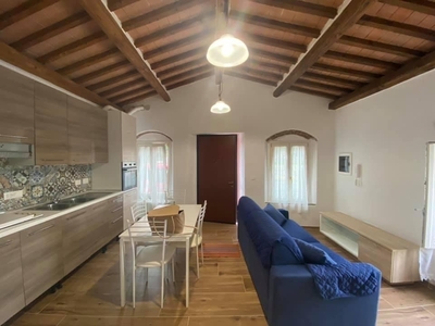 Casa indipendente arredata in affitto a San Giuliano Terme