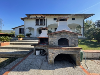 Casa indipendente in piazza duomo - pietrasanta, Pietrasanta