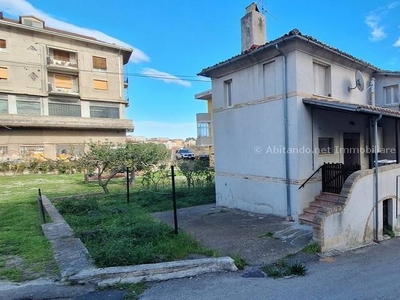 Casa indipendente in vendita a Penne