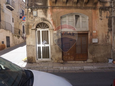 Casa semi indipendente in vendita 1 Stanza da letto a Ragusa