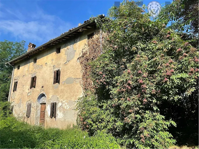 CASALE DI CAMPAGNA O VILLA CON AZIENDA AGRICOLA