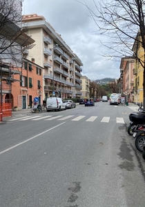 Chiavari centro - Box in autorimessa