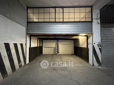 Garage/Posto auto in Vendita in Via Alesia 25 a Roma