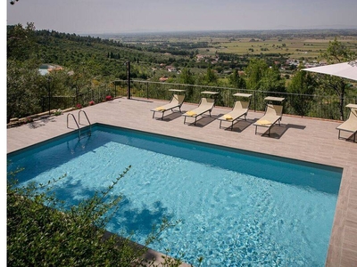 Incantevole casa a Cortona con giardino