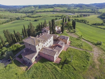 Lussuoso casale in vendita Castelnuovo Berardenga, Siena, Toscana