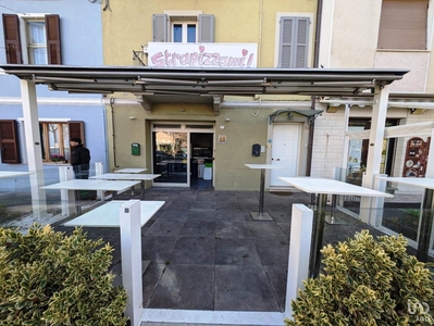 Pizzeria di 40 m² in Fano