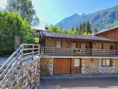 Prestigiosa villa di 220 mq in vendita Via Prevalè, Temù, Lombardia