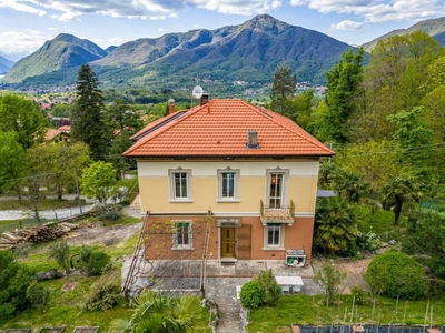 Prestigiosa villa di 338 mq in vendita, Via della Gesiola, 20, Orino, Lombardia