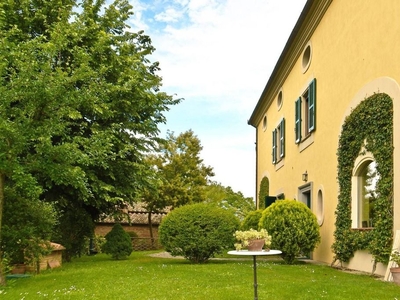Prestigiosa villa di 650 mq in vendita Castiglione del Lago, Umbria