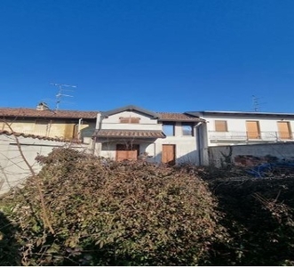 Villa a schiera in Via Nuova - Casalvolone