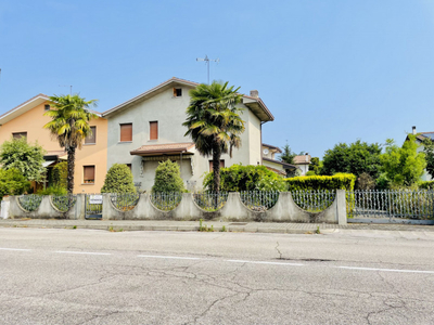 Villa Bifamiliare in vendita a Scorzè - Zona: Peseggia