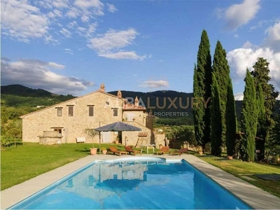 Villa di 500 mq in vendita via anconetana, 6, Arezzo, Toscana