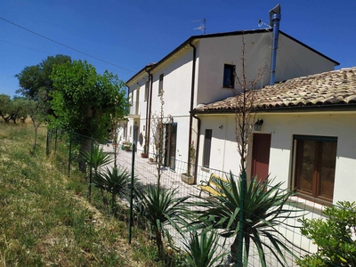 Villa in ottime condizioni a Casalbordino