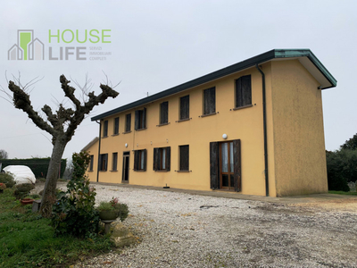 Villa in vendita a Chioggia - Zona: Sottomarina