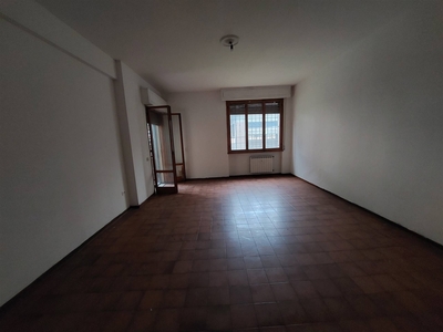 Appartamento in vendita a Prato Ferrucci