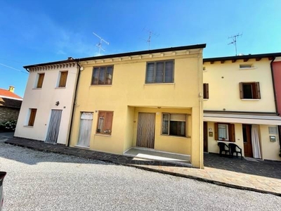 Casa semi indipendente in vendita a Concordia Sagittaria Venezia