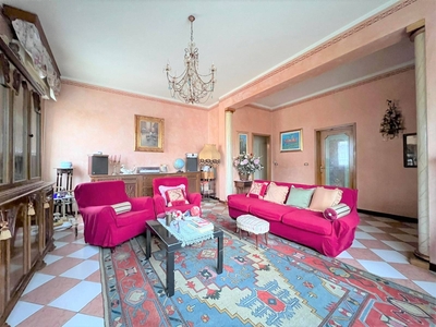 Casa singola in vendita a Suzzara Mantova