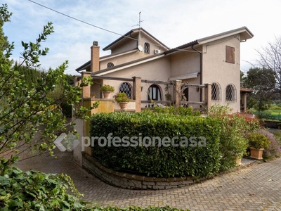 villa indipendente in vendita a Civitanova Marche