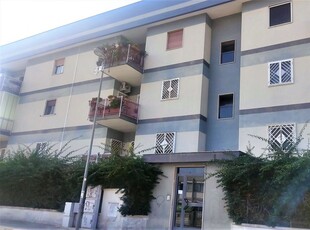 Appartamento di 4 vani /120 mq a Bari - San Pasquale alta (zona Ospedale Mater Dei)