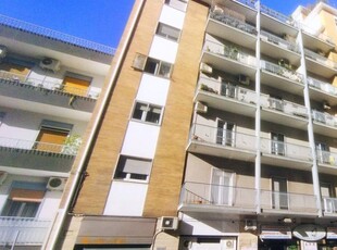 Appartamento di 6 vani /200 mq a Bari - San Pasquale alta (zona SAN PASQUALE)