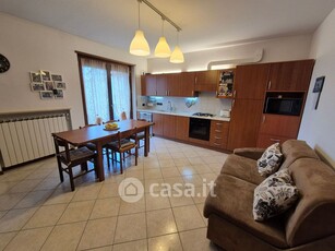 Appartamento in Vendita in Via Calzoni a Villafranca di Verona
