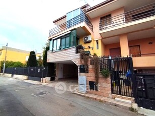 Appartamento in Vendita in Via Torre 21 a Sannicandro di Bari