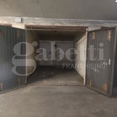 Box / Garage in vendita a Faenza