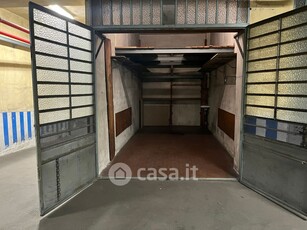 Garage/Posto auto in Vendita in Piazza Carducci 169 a Torino