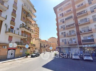 Garage/Posto auto in Vendita in Piazza Principe di Camporeale a Palermo