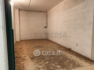 Garage/Posto auto in Vendita in Via Aurelio Saffi 13 a Bologna