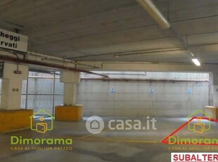 Garage/Posto auto in Vendita in Via Commercio 1 a Cento