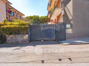 Garage/Posto auto in Vendita in Via dei Lilla 4 a Misterbianco