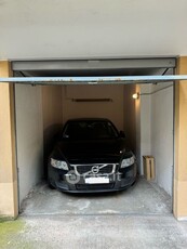 Garage/Posto auto in Vendita in Via Giuseppe Ponzio a Milano