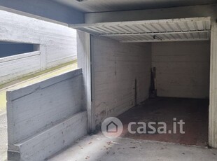 Garage/Posto auto in Vendita in Via Guglielmo D'Alzano a Bergamo
