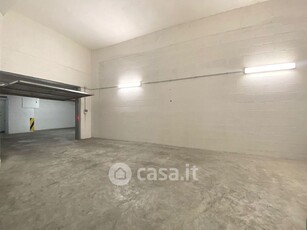 Garage/Posto auto in Vendita in Via Luigi Rizzo a Roma