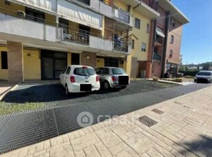 Garage/Posto auto in Vendita in Via Padre Pio da Pietrelcina a Prato