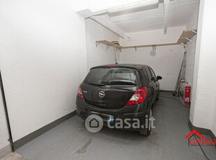 Garage/Posto auto in Vendita in Vico Chiuso Priano 7 a Genova