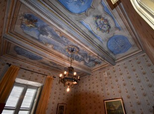 Palazzo / Stabile in vendita a Montegrosso d'Asti