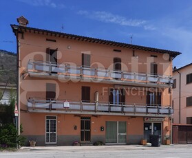 Quadrilocale in vendita a Gubbio
