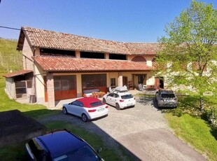 Rustico / Casale in vendita a Agliano Terme