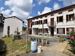 Rustico / Casale in vendita a Montaldo Scarampi