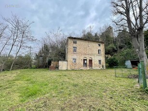 Rustico / Casale in vendita a Montappone